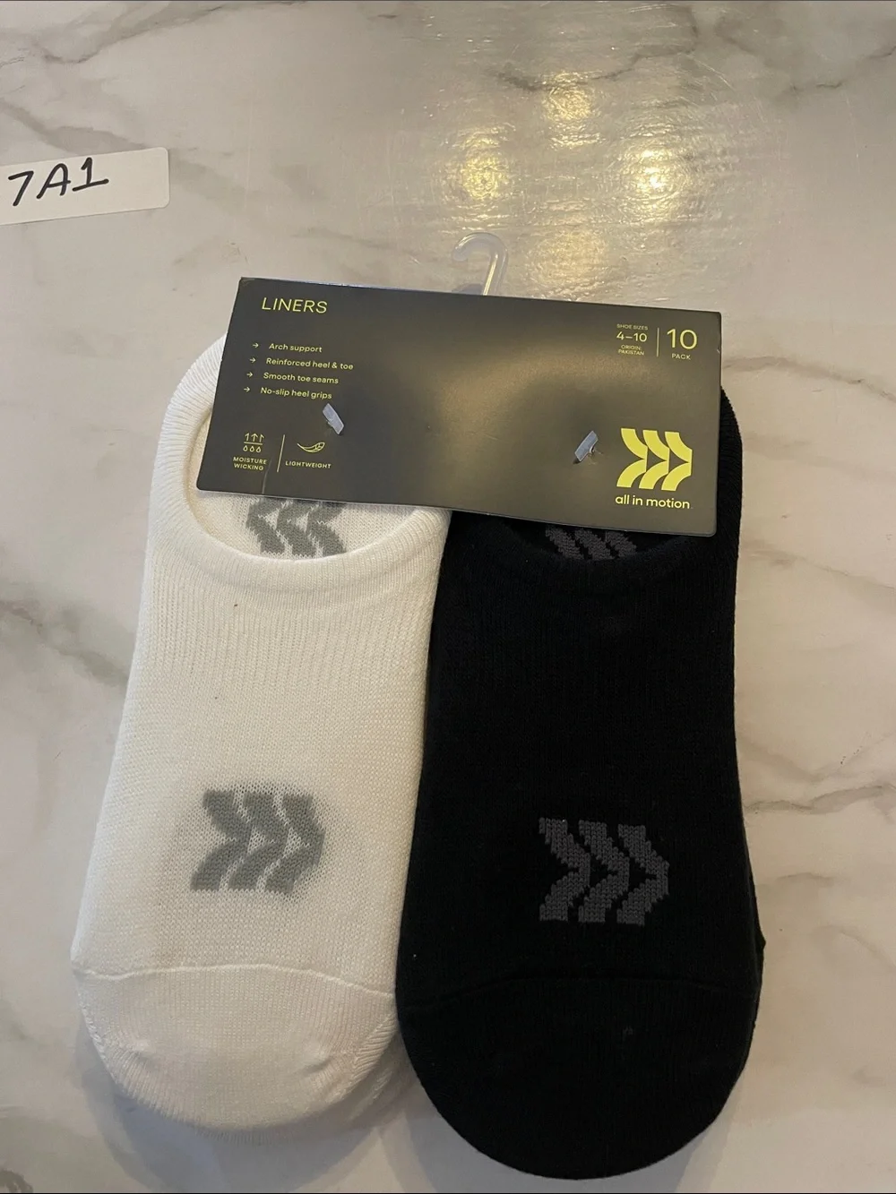 all in motion Men's 10-Pack No-Show Liner Socks - White & Black